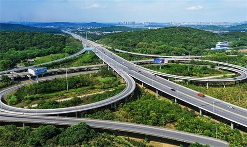山南钢筋套筒应用于高速公路